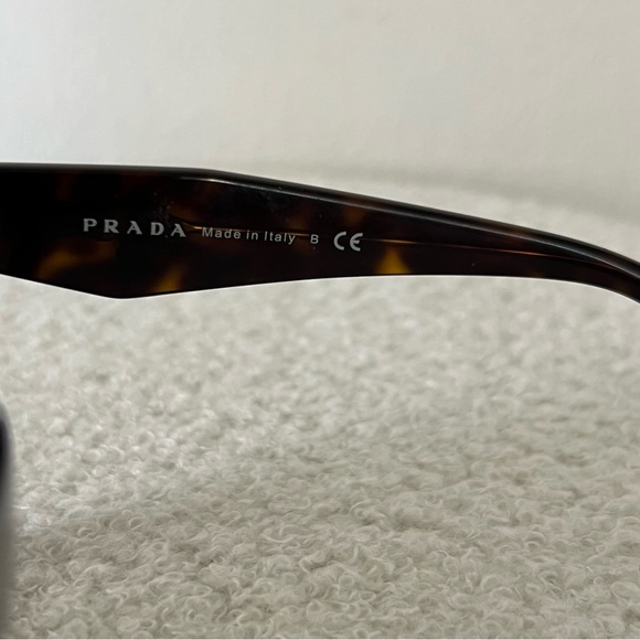 Prada Sunglasses - Picture 5 of 7
